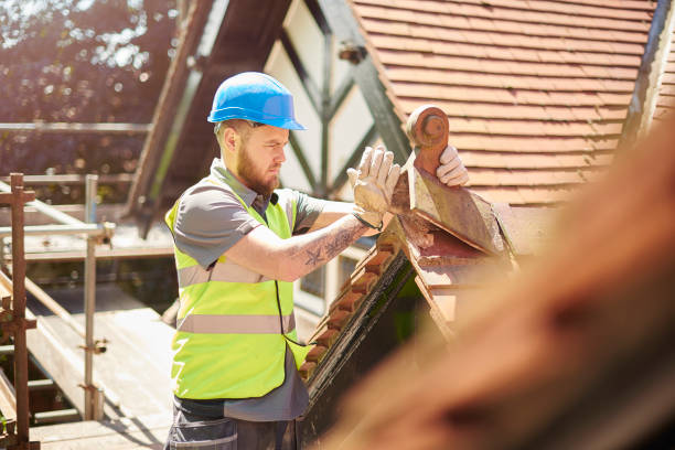 Best Emergency Roof Repair  in Wakarusa, IN
